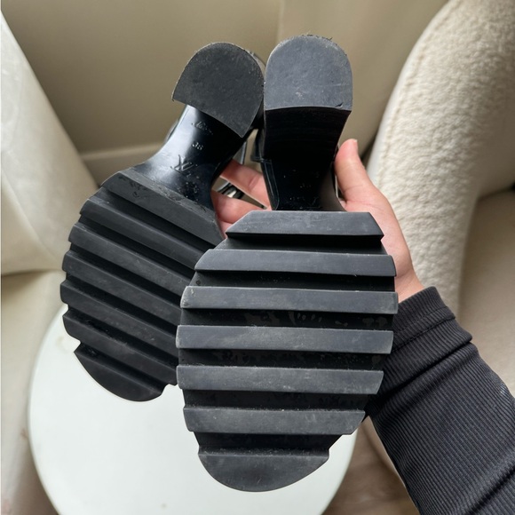 Louis Vuitton Black Heels - Picture 4 of 4